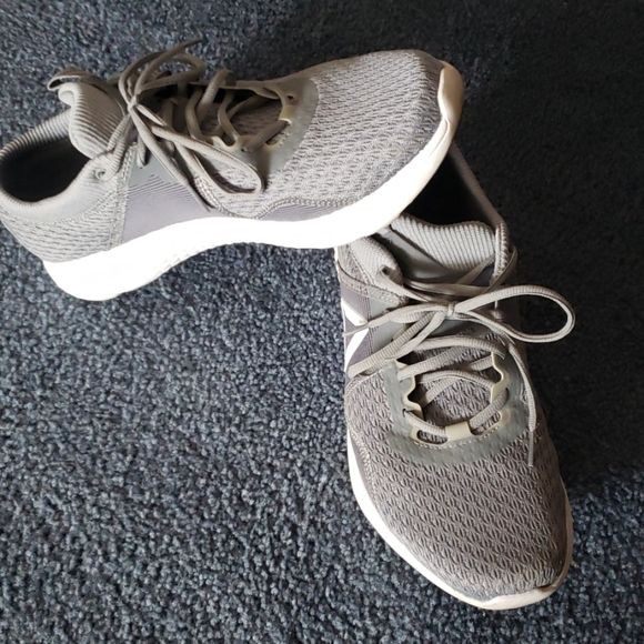 Reebok Other - Reebok sneakers